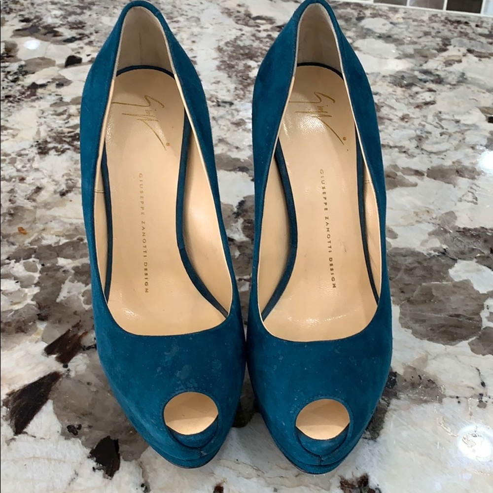 Giuseppe zanotti heels 5 inch heel suede